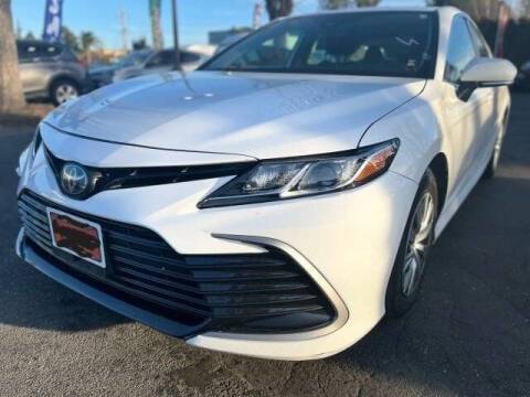 2022 Toyota Camry Hybrid LE FWD photo