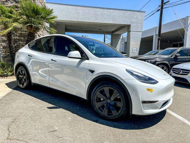 2021 Tesla Model Y Standard Range RWD photo