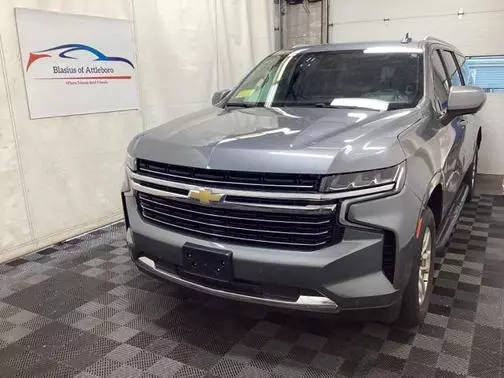 2022 Chevrolet Suburban LT 4WD photo