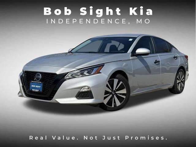 2022 Nissan Altima 2.5 SV FWD photo