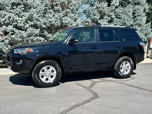 2023 Toyota 4Runner SR5 Premium 4WD photo