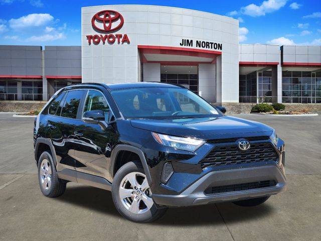 2023 Toyota RAV4 XLE FWD photo