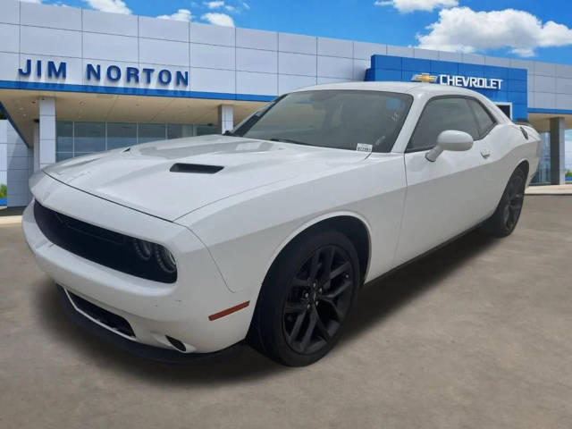 2023 Dodge Challenger SXT RWD photo