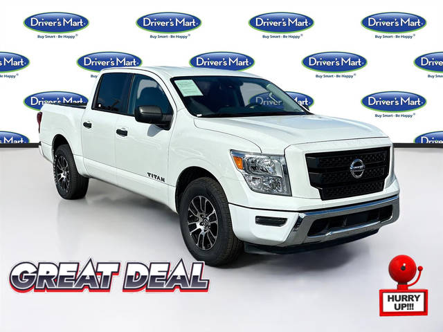 2022 Nissan Titan SV RWD photo