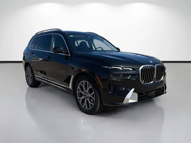 2023 BMW X7 xDrive40i AWD photo