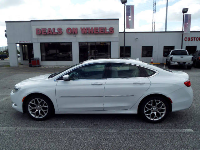 2015 Chrysler 200 C AWD photo