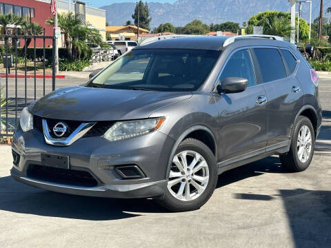 2016 Nissan Rogue SV FWD photo