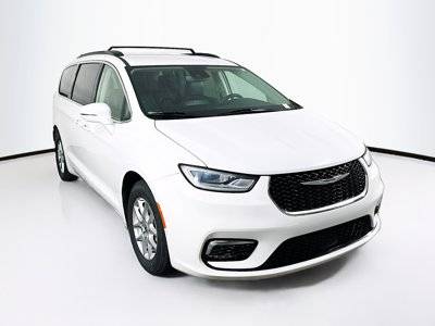 2022 Chrysler Pacifica Minivan Touring L FWD photo