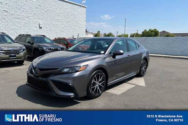 2021 Toyota Camry SE FWD photo