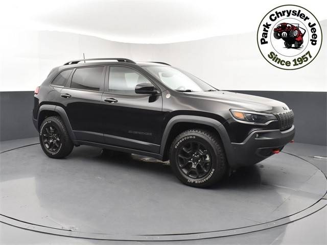 2023 Jeep Cherokee Trailhawk 4WD photo