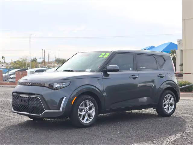 2023 Kia Soul LX FWD photo