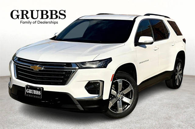 2023 Chevrolet Traverse LT Leather FWD photo