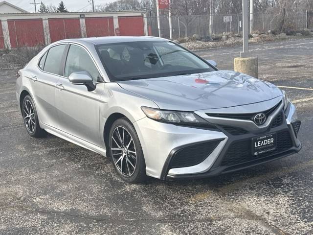 2022 Toyota Camry SE FWD photo