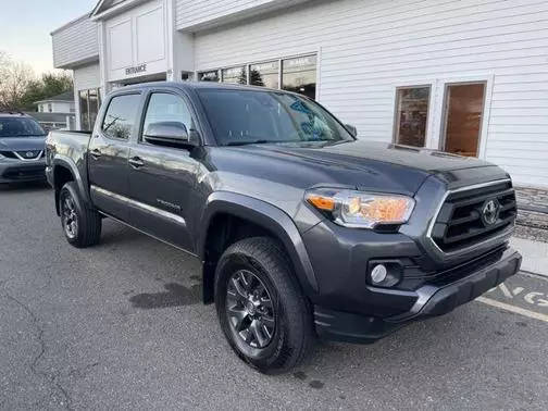 2021 Toyota Tacoma SR5 4WD photo