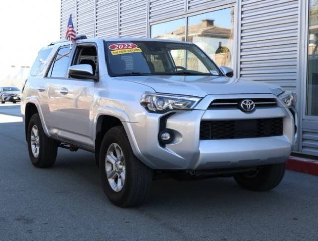 2022 Toyota 4Runner SR5 4WD photo