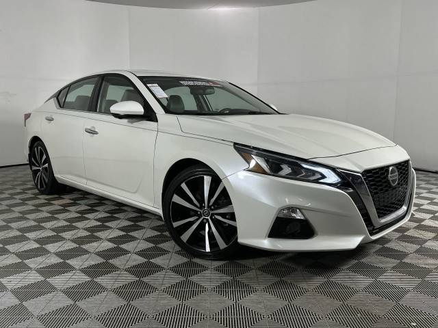 2020 Nissan Altima 2.5 Platinum FWD photo