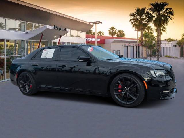 2023 Chrysler 300 300C RWD photo