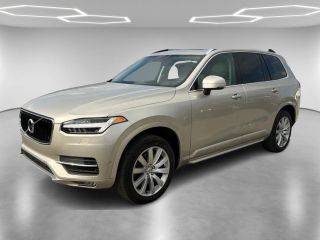 2016 Volvo XC90 T6 Momentum AWD photo