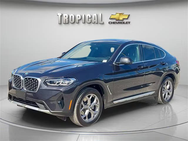 2023 BMW X4 xDrive30i AWD photo