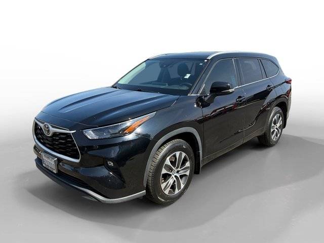 2022 Toyota Highlander XLE AWD photo