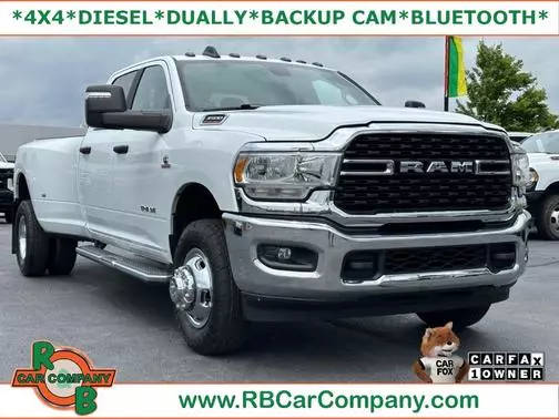 2023 Ram 3500 Big Horn 4WD photo