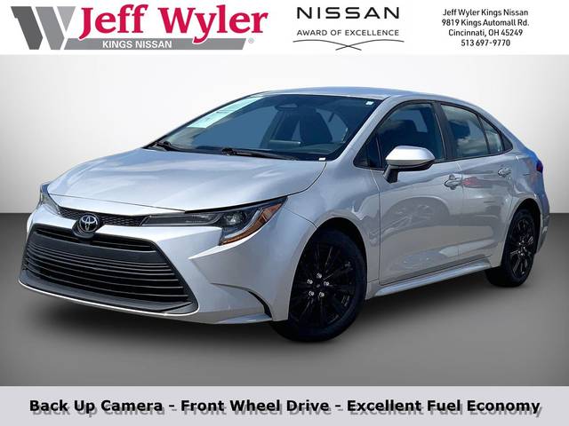 2023 Toyota Corolla LE FWD photo