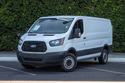 2019 Ford Transit Van  RWD photo