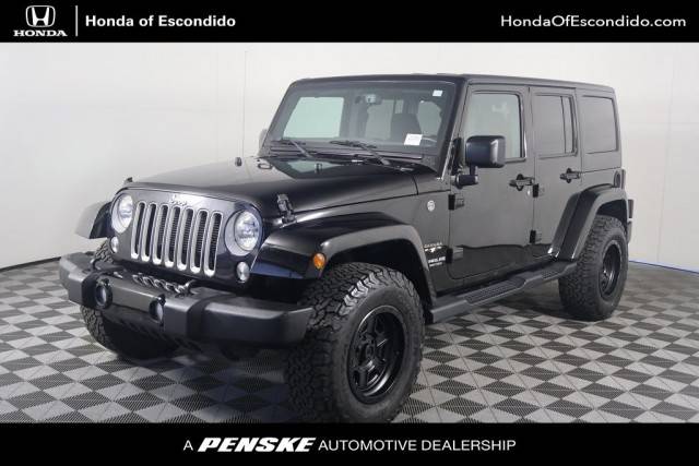 2016 Jeep Wrangler Unlimited Sahara 4WD photo