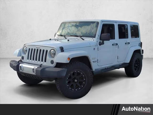 2015 Jeep Wrangler Unlimited Sahara 4WD photo