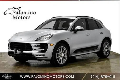 2016 Porsche Macan Turbo AWD photo