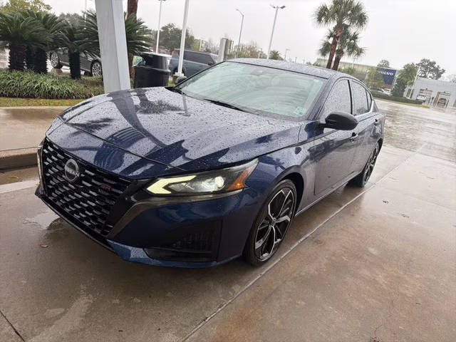 2023 Nissan Altima 2.5 SR FWD photo