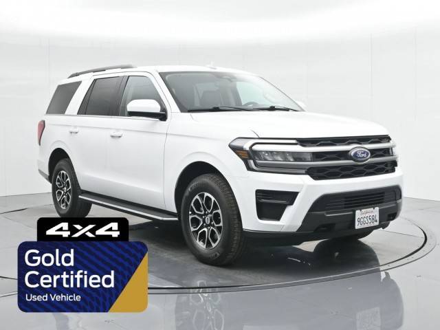 2023 Ford Expedition XLT 4WD photo