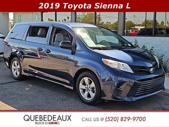 2019 Toyota Sienna L FWD photo