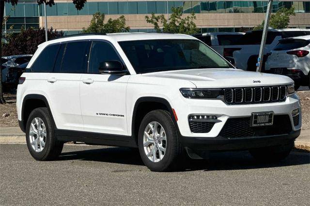 2023 Jeep Grand Cherokee Limited 4WD photo