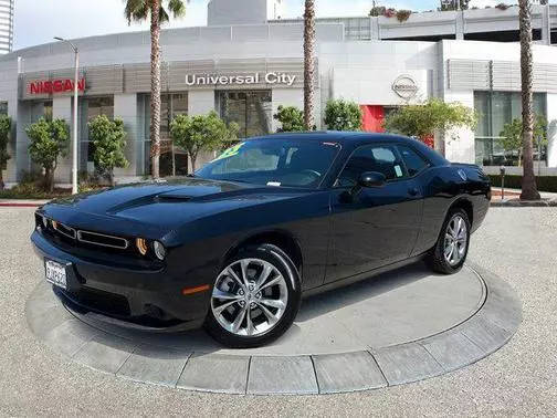 2023 Dodge Challenger SXT AWD photo