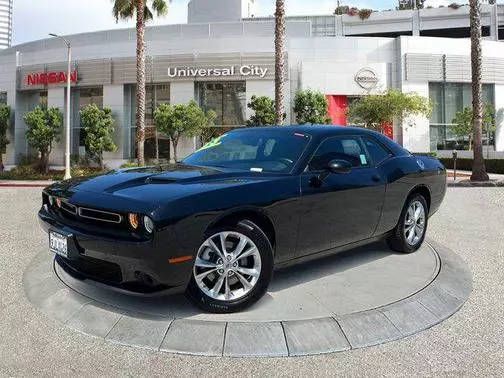 2023 Dodge Challenger SXT AWD photo