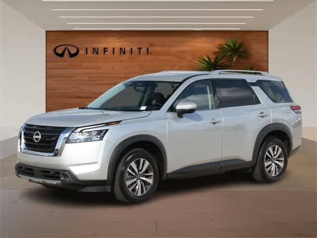 2023 Nissan Pathfinder SL FWD photo