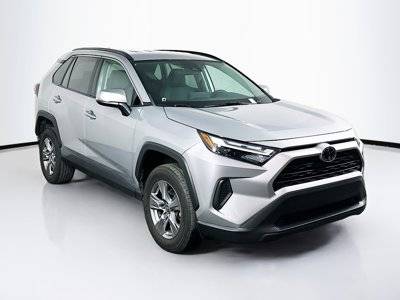 2022 Toyota RAV4 XLE AWD photo