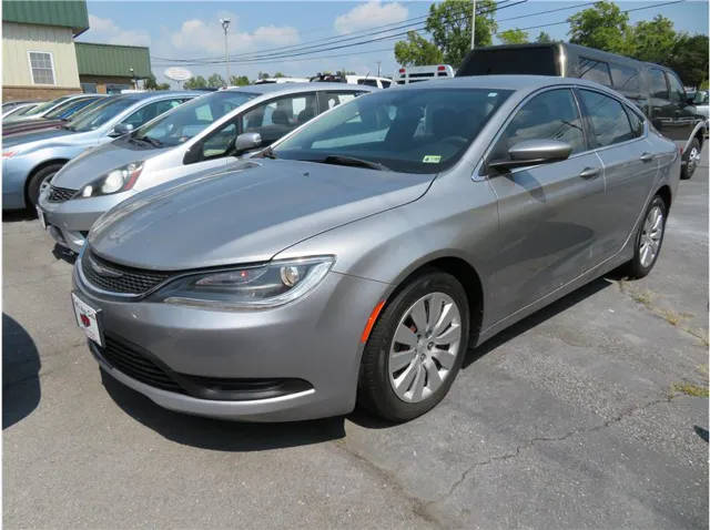 2017 Chrysler 200 LX FWD photo