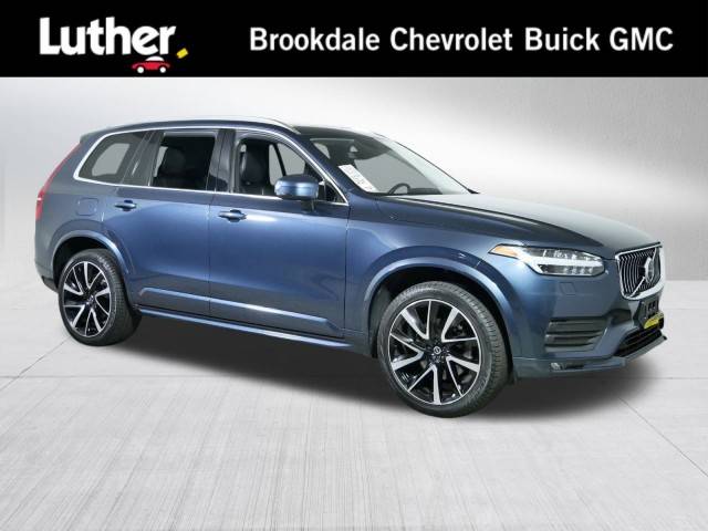 2022 Volvo XC90 Momentum AWD photo