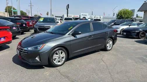 2020 Hyundai Elantra SEL FWD photo