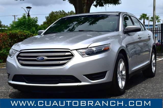 2018 Ford Taurus SEL FWD photo