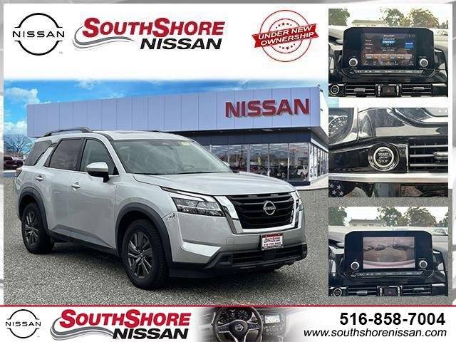 2022 Nissan Pathfinder SV 4WD photo