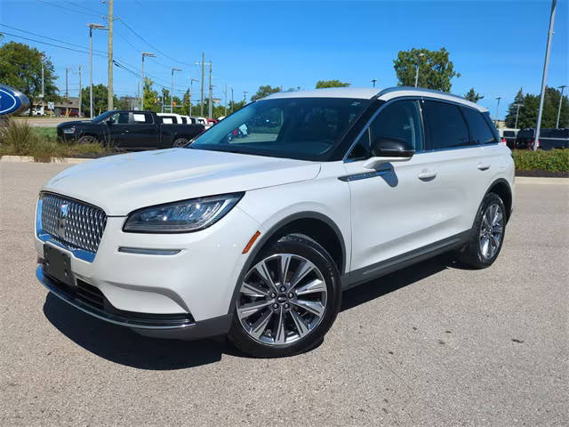 2022 Lincoln  Reserve AWD photo