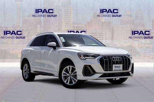 2023 Audi Q3 S line Premium AWD photo