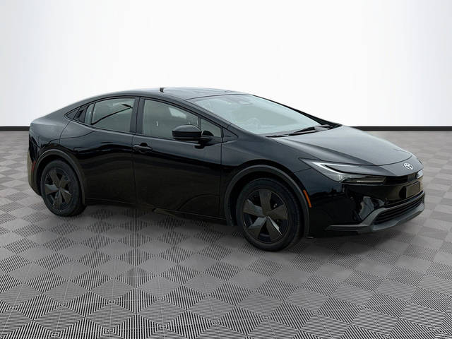 2023 Toyota Prius LE FWD photo