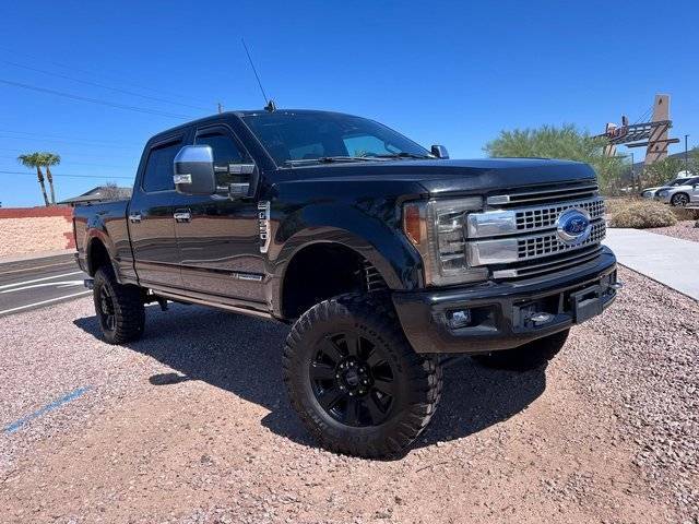 2019 Ford F-350 Super Duty Platinum 4WD photo