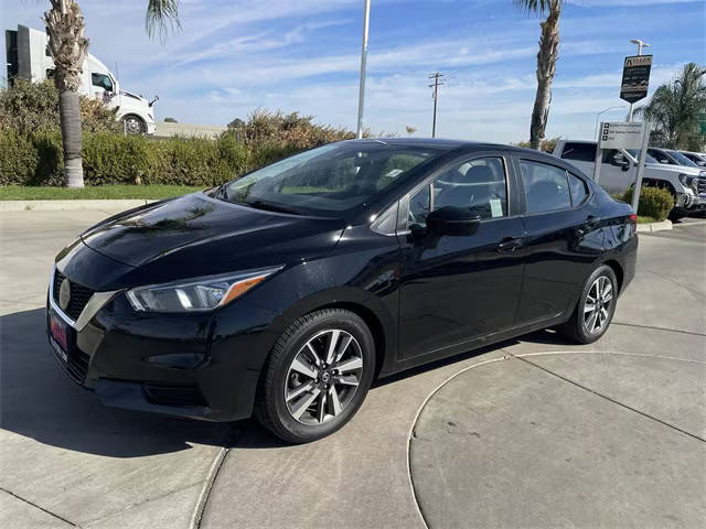 2021 Nissan Versa SV FWD photo