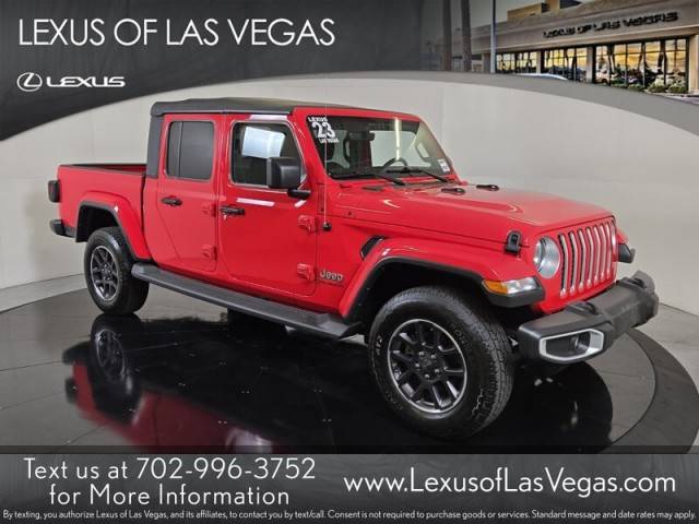 2023 Jeep Gladiator Overland 4WD photo