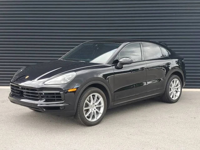 2021 Porsche Cayenne Coupe  AWD photo